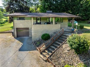 215 Wheatland Rd, Wexford, PA 15090