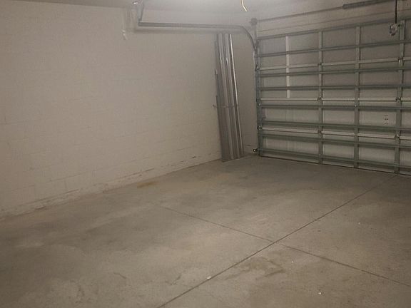 5th image of 1391 Van Dyke Ave SE