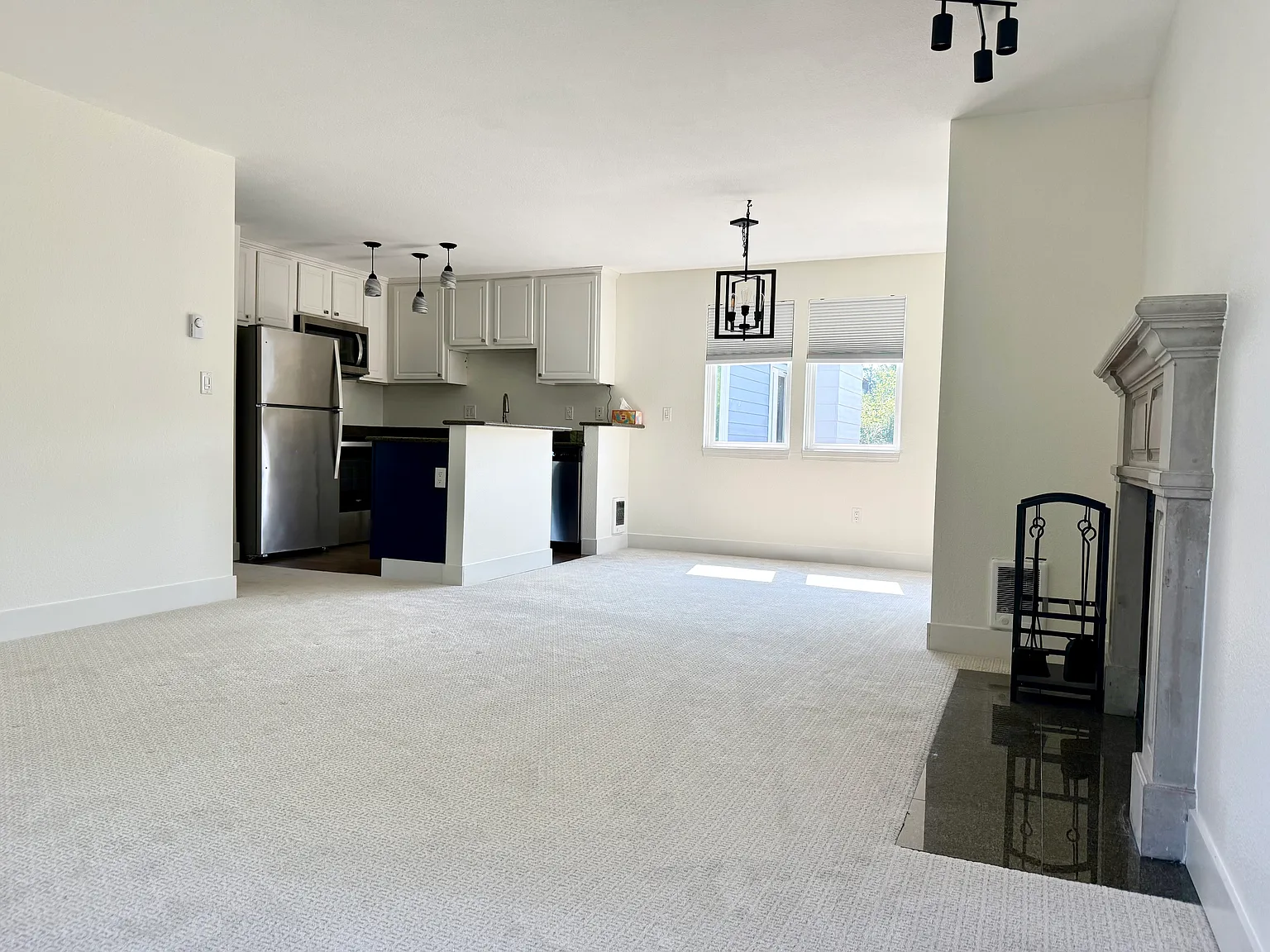 1 bed, 722 sqft, $1,800 — Photo 4