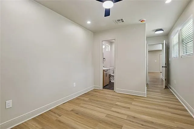 212 Berkley Dr — Photo 15