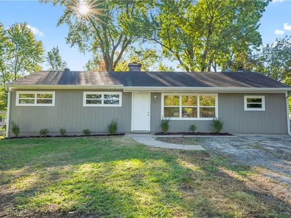 11405 Palmer Ave, Kansas City, MO 64134