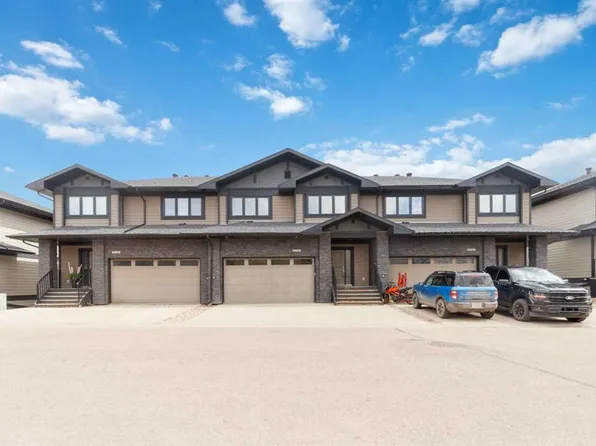 208 NW Sparrowhawk Dr #14, Fort McMurray, AB T9K 0Y8