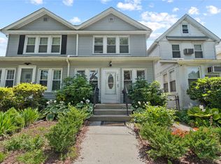 7050 Manse St, Forest Hills, NY 11375