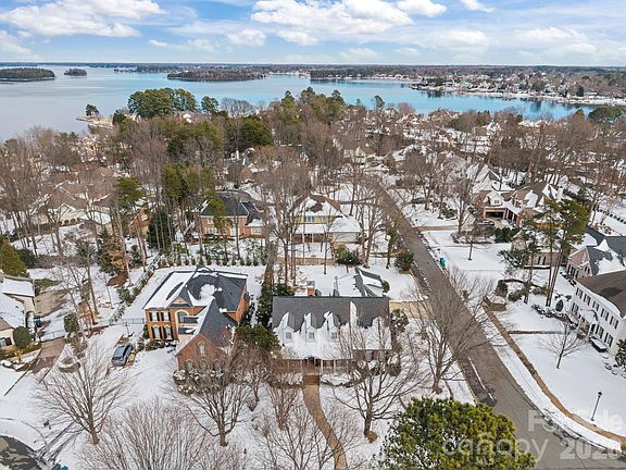 2nd image of 18603 Town Harbour Rd