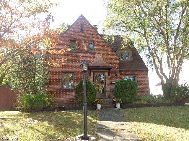 1st image of 10205 Halcyon Dr