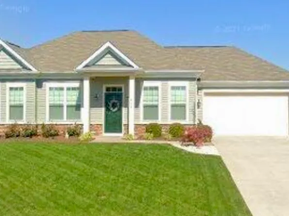 172 Shrewsbury Dr, Martinsburg, WV 25405