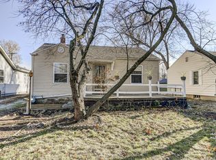 3104 S 4th St, Southern View, IL 62703