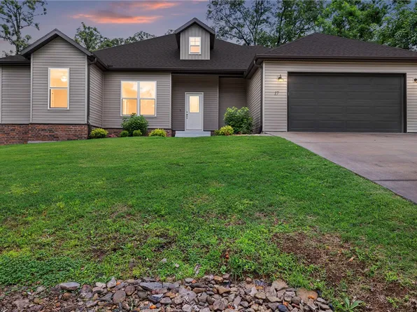 17 Worth Pl, Bella Vista, AR 72715