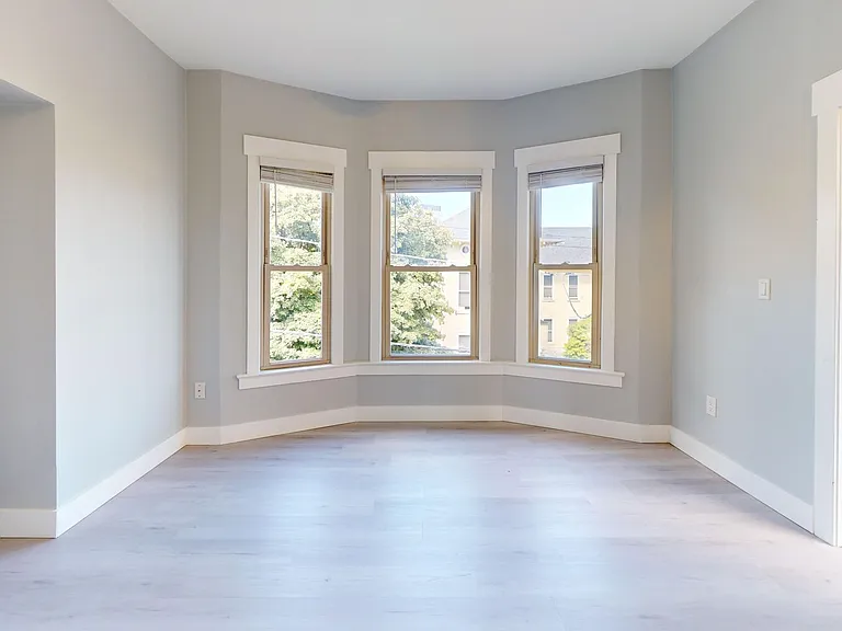 East Union Apartments | Updated Homes Steps from Pike/Pine — Photo 16