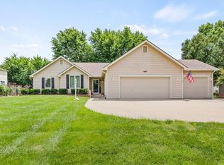 1905 Riverridge Rd, Lawrence, KS 66044