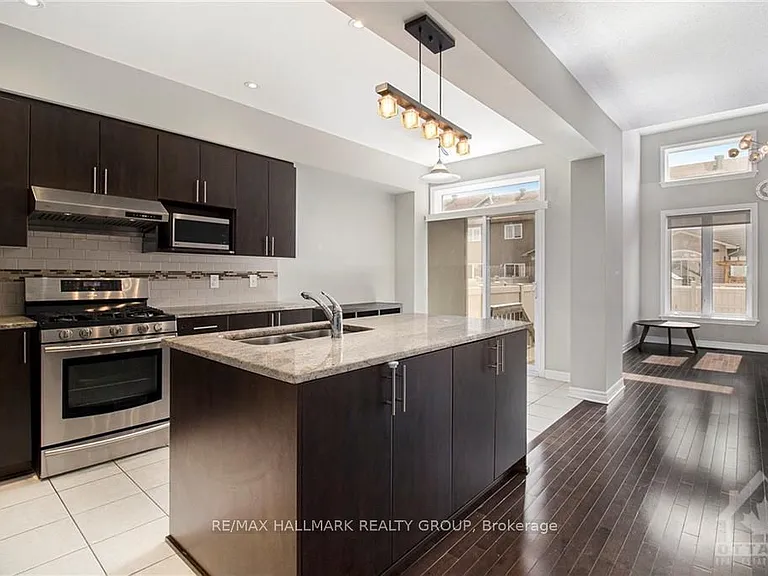 428 Arncliffe Ave — Photo 6