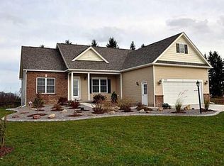 7732 Shoreline Blvd, Ontario, NY 14519