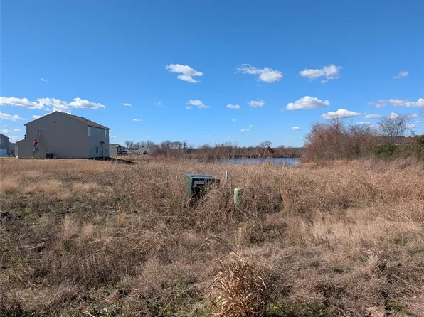 101 Brennon Cir, Mabank, TX 75147