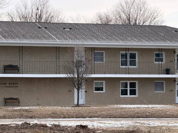 30 Tilton Manor Dr #205, Rochelle, IL 61068