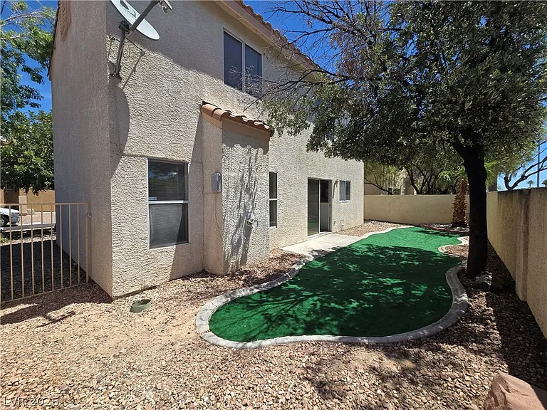 7201 Scenic Desert Ct — Photo 35