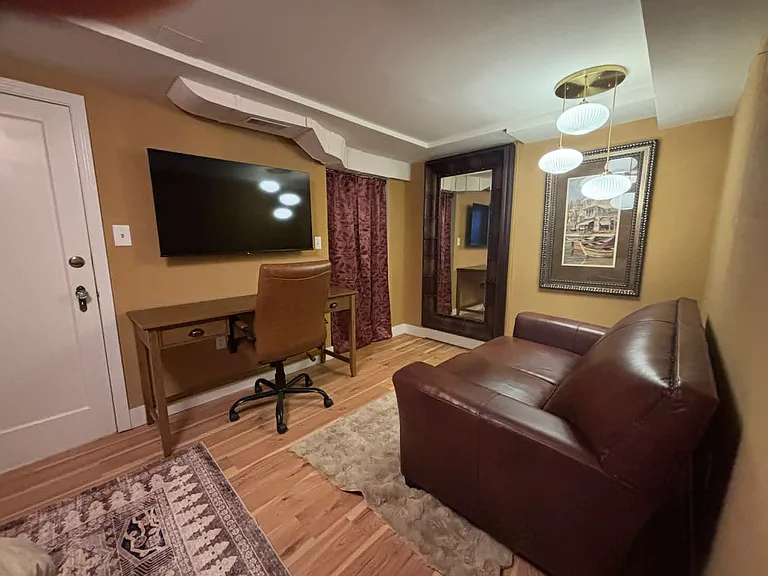 130 N Franklin Ave #2 — Photo 10