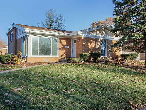 2nd image of 2401 E Martindale Dr