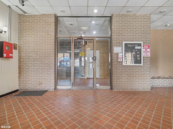 2nd image of 4300 W Ford City Dr APT 1308