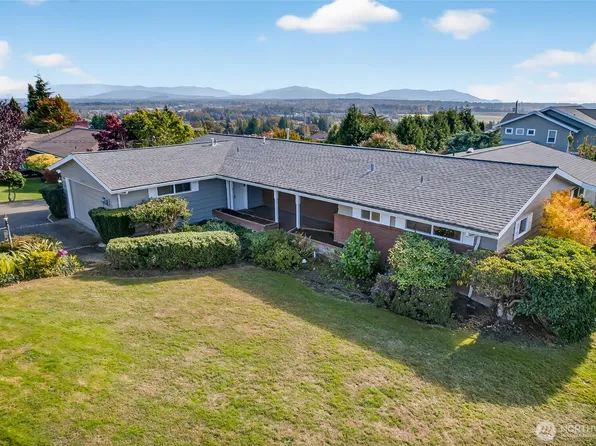 2493 Hilltop Road, Ferndale, WA 98248