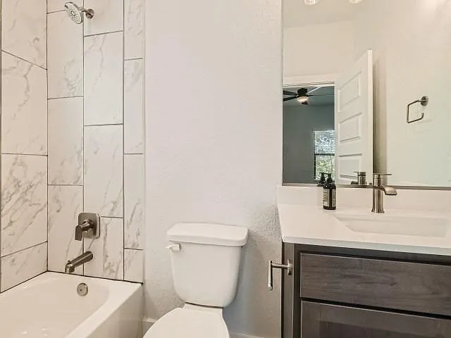 7905 Southlake Pass — Photo 5