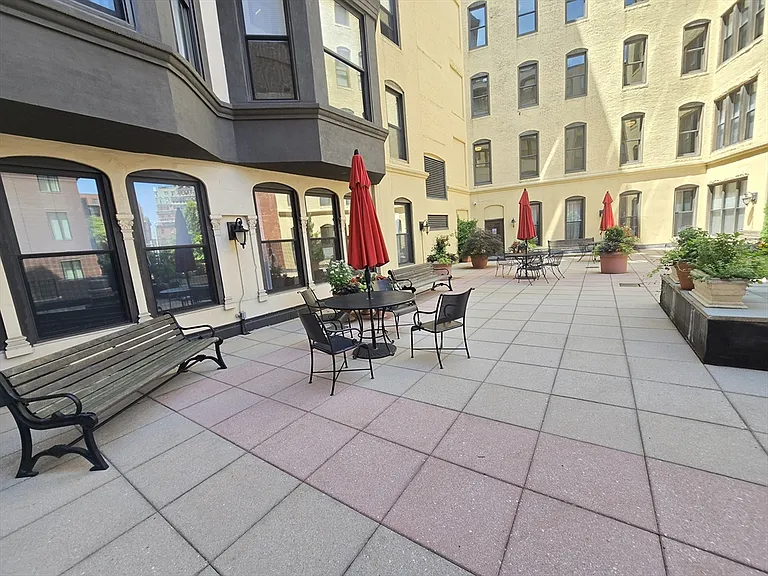 10 Charlesgate E #501 — Photo 34