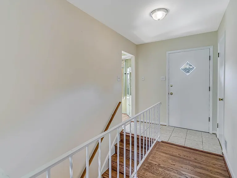 8808 Patricia Ct — Photo 8