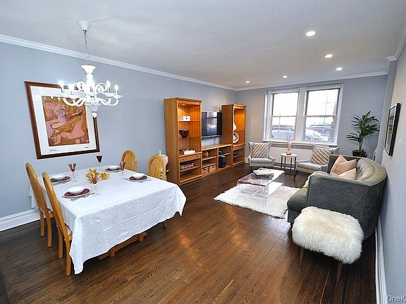 2nd image of 253 Garth Road #1T