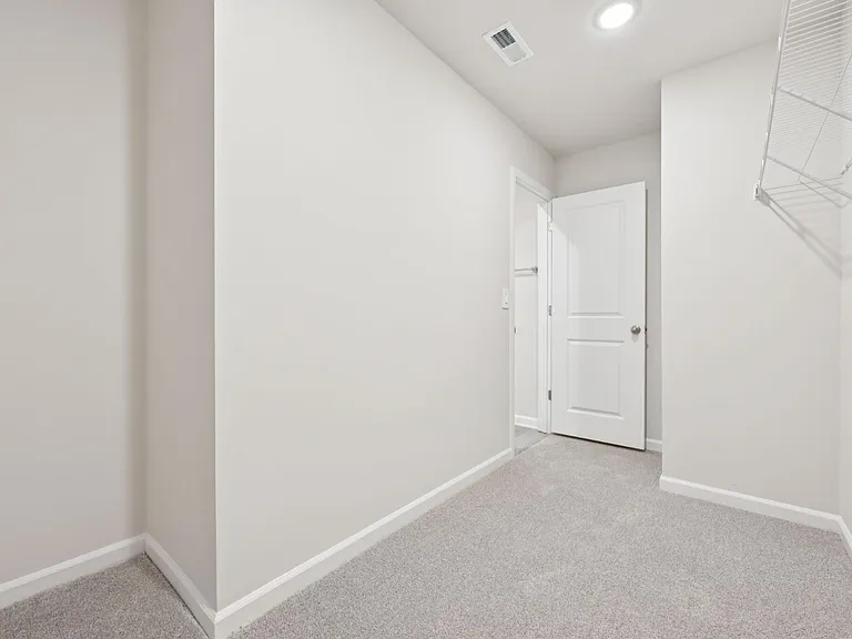 1041 Saint Lawrence Dr — Photo 24