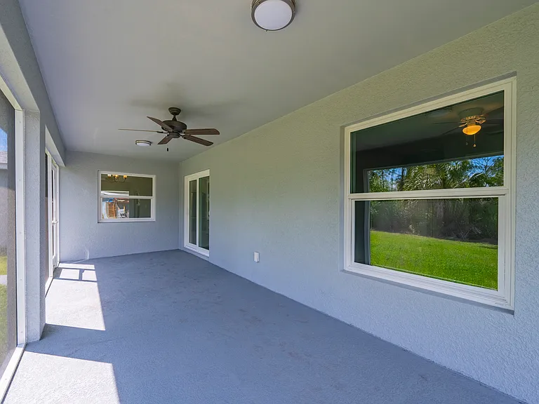 2504 Jamaica St — Photo 5