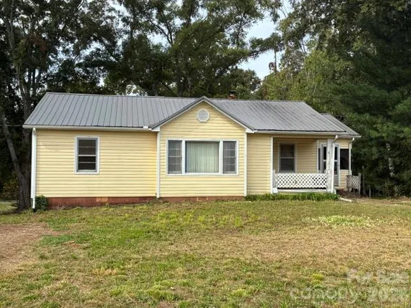 949 Cove Rd, Rutherfordton, NC 28139