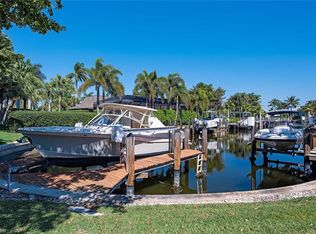 2100 Shad Ct, Naples, FL 34102