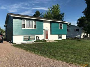 1823 Club Ct, Rapid City, SD 57703
