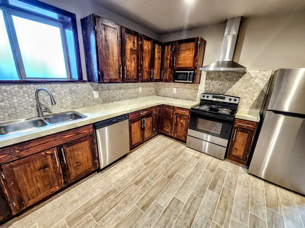 14249 S Knapper Way #B, Herriman, UT 84096