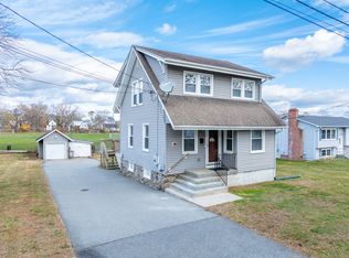 45 Crescent St, New London, CT 06320