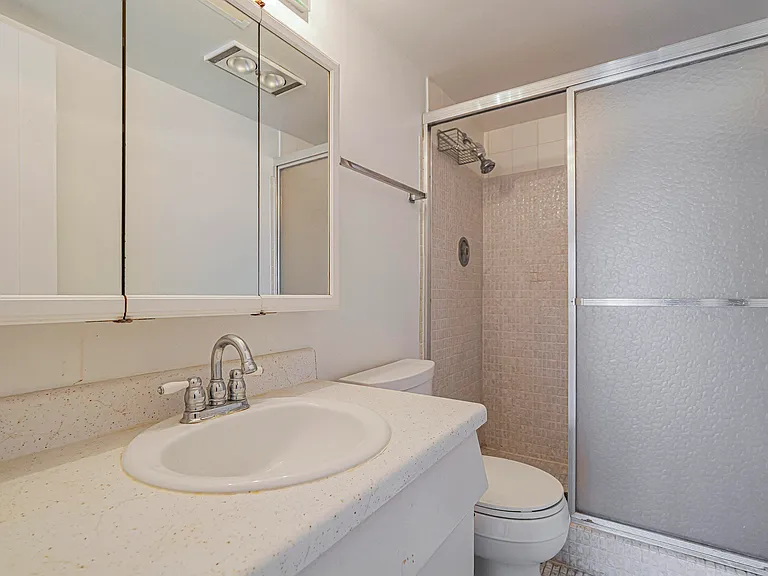 37 Yacht Club Dr #310 — Photo 33
