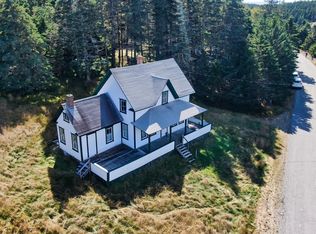 9 High Rd, Frenchboro, ME 04635