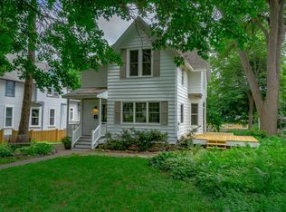 1323 1st St S, Stillwater, MN 55082