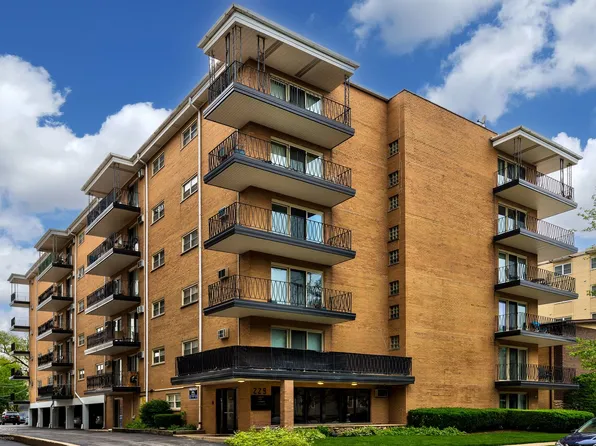 Marengo Place Apartments, 229 Marengo Ave, Forest Park, IL 60130