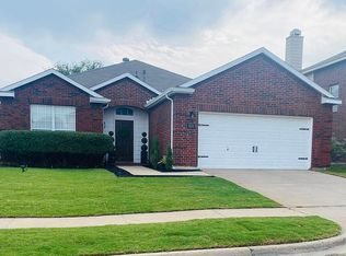 8455 Fern Lake Ct, Fort Worth, TX 76137