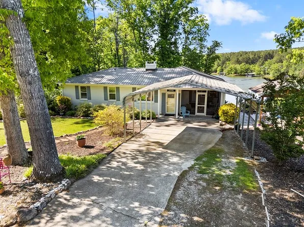 152 Rocky Shores Boat Ramp, Iva, SC 29655