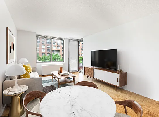 Rented by Compass | media 2