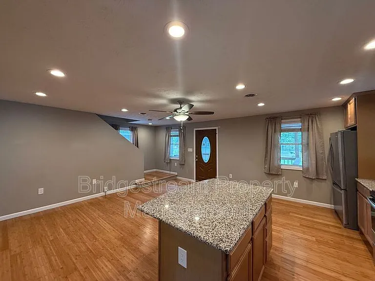 4508 E Venetian Way — Photo 4