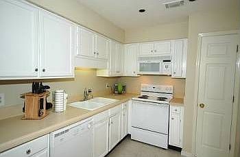 1st image of 3306 Pine Heights Dr NE