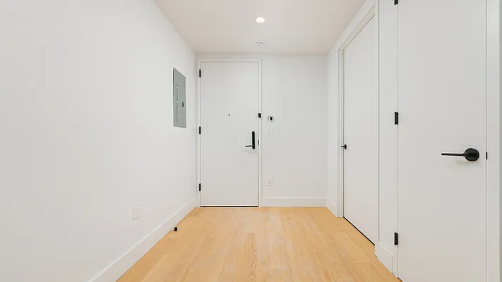 Rented by Nooklyn NYC LLC | media 113