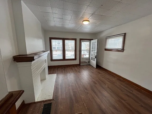 Building Photo - 1227 S Champion Ave