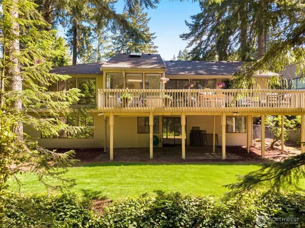 5221 Somerset Drive SE, Bellevue, WA 98006