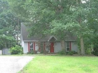 1609 Wood Ridge Dr, Sanford, NC 27332