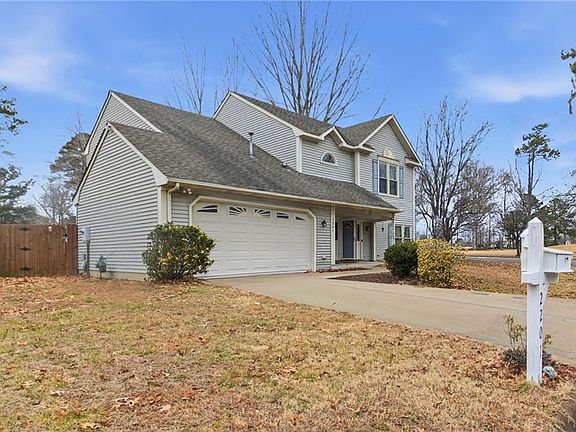 3rd image of 2201 Eagle Ridge Ct