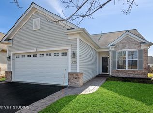 2499 Sandlewood Cir, Elgin, IL 60124