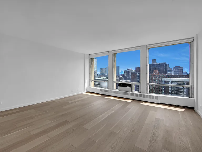 343 E 30th St #16F — Photo 3